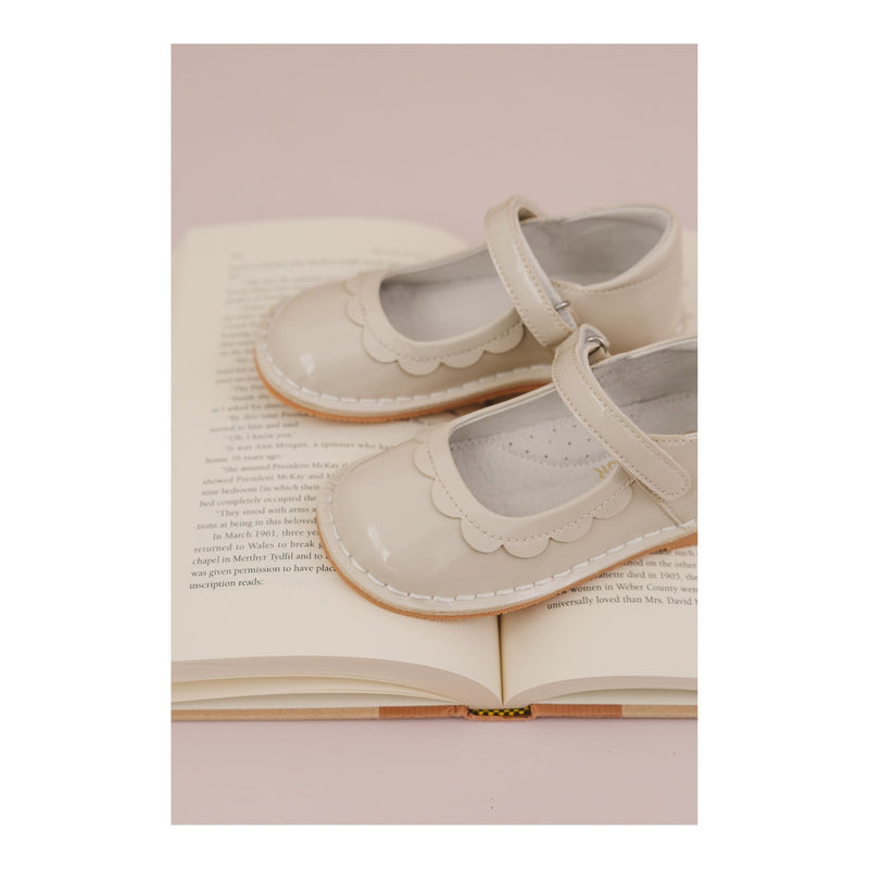 Violette Mary Jane - Patent Cream