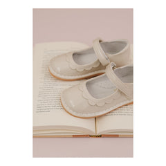 Violette Mary Jane - Patent Cream